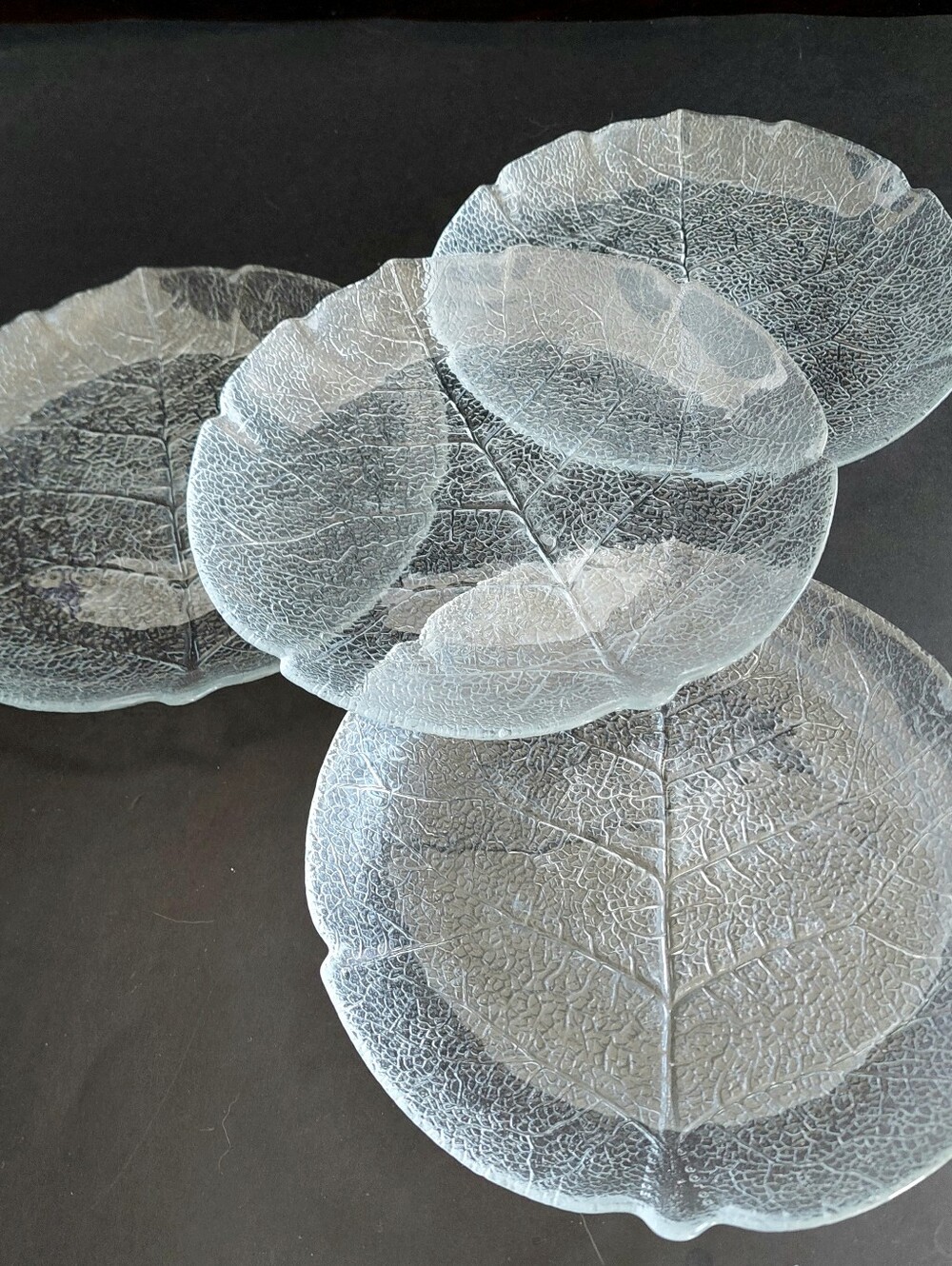 Vintage Arcoroc France Aspen Glass Leaf Plates Salad Dessert 8" Set of 4